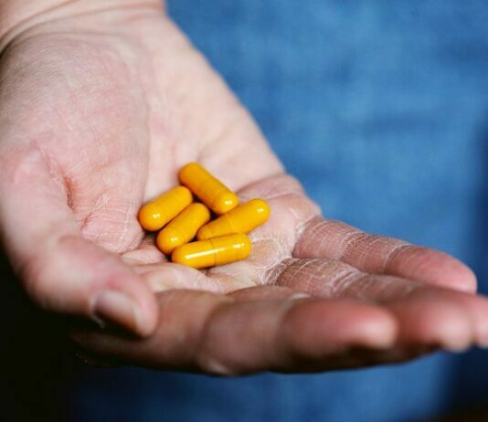 DOES THE FOOD SUPPLEMENT IS SAFE TO USE FOOD SUPPLEMENT IS SAFE TO USE